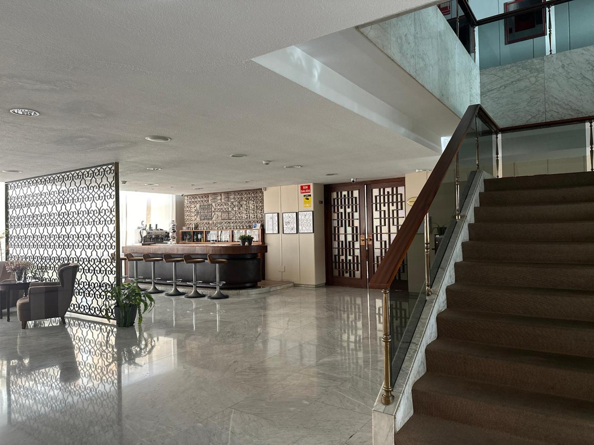 Mir Octavio Hotel Algeciras Buitenkant foto