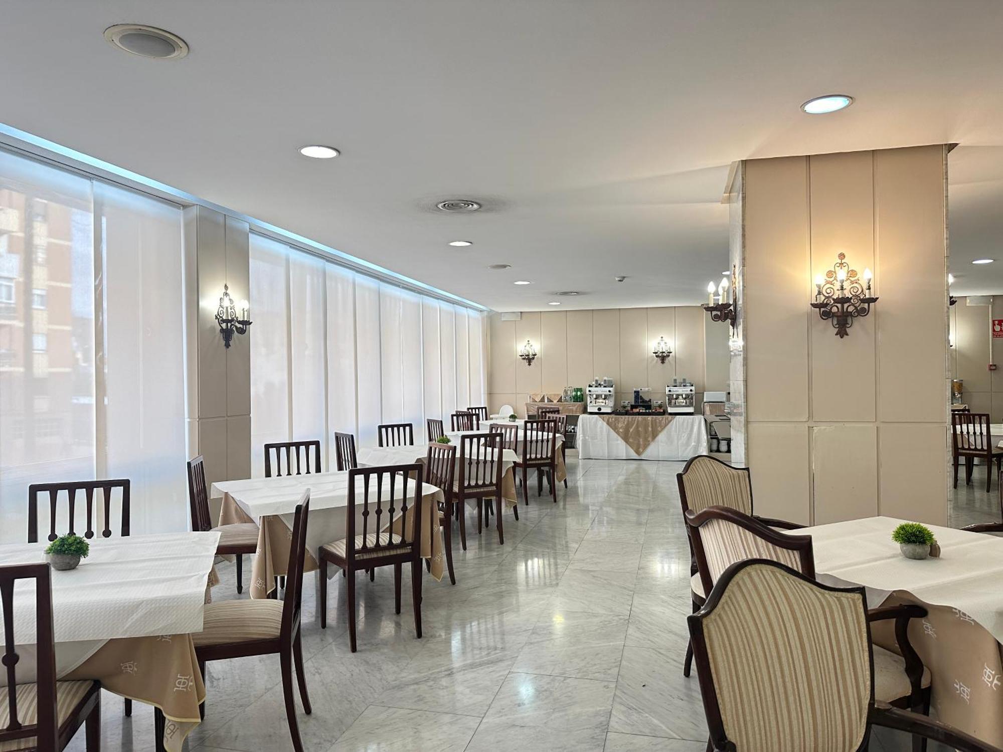 Mir Octavio Hotel Algeciras Buitenkant foto