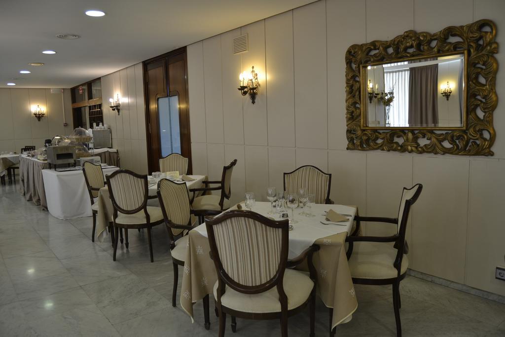 Mir Octavio Hotel Algeciras Buitenkant foto