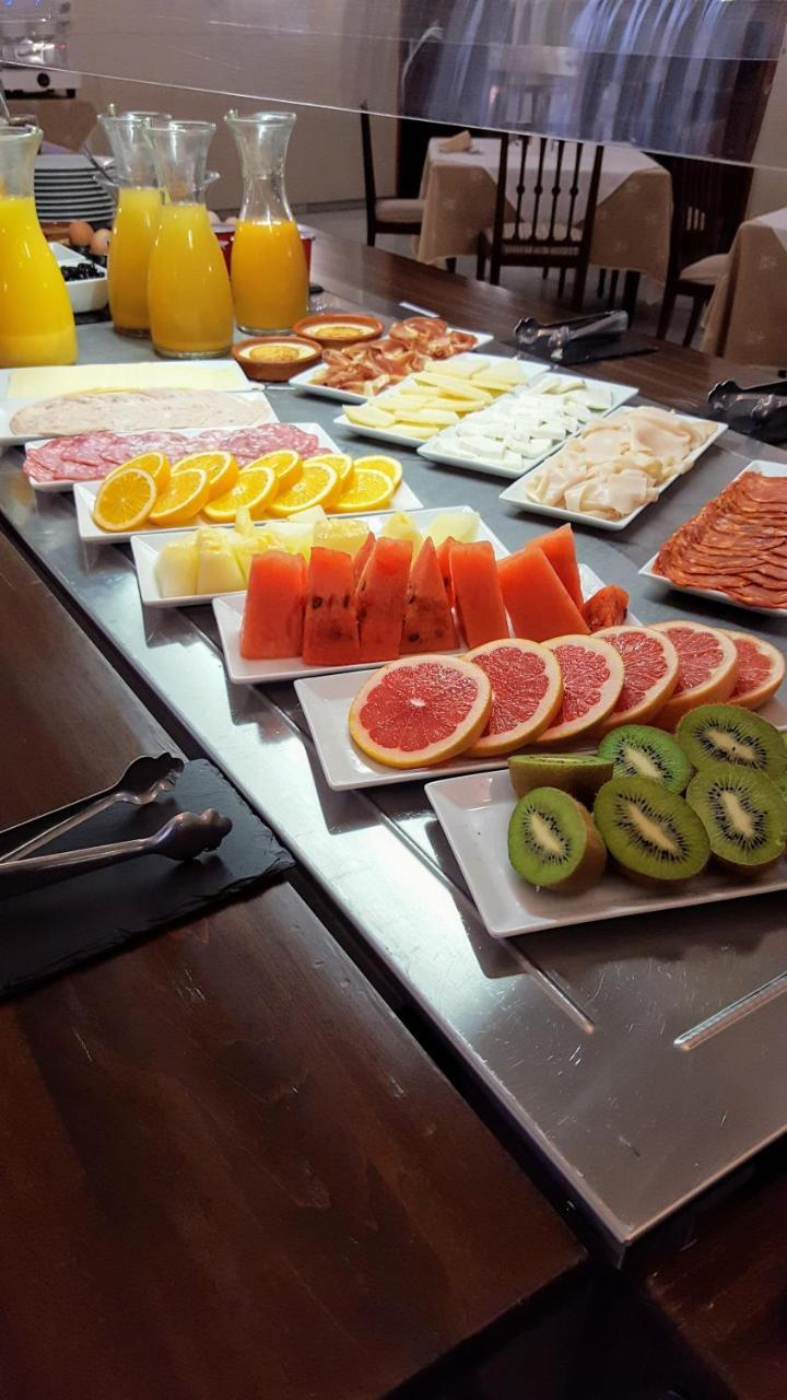 Mir Octavio Hotel Algeciras Buitenkant foto