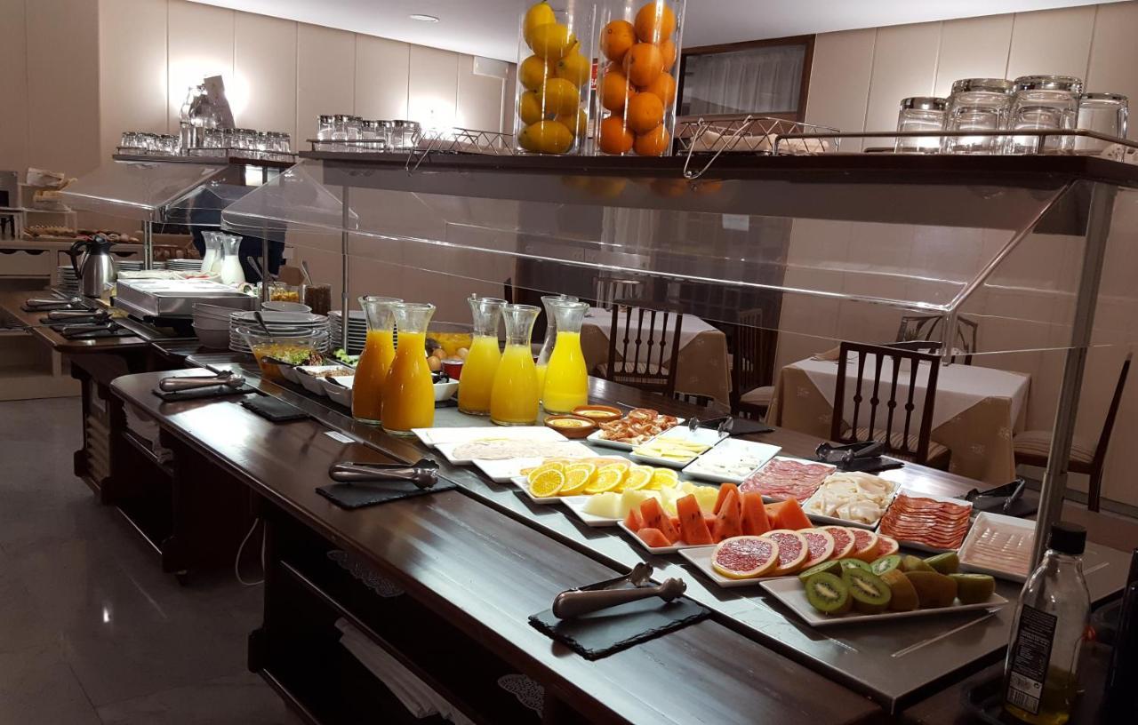 Mir Octavio Hotel Algeciras Buitenkant foto